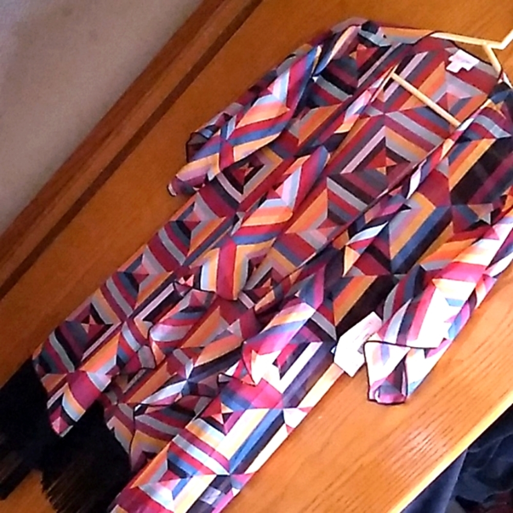 LuLaRoe multicolored Monroe